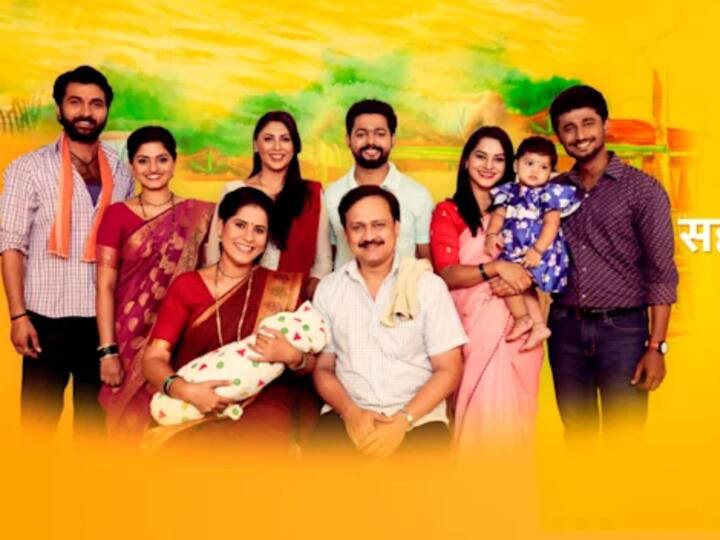 टीआरपीच्या शर्यतीत 'सहकुटुंब सहपरिवार' ही मालिका सातव्या क्रमांकावर आहे. या मालिकेला 5.4 रेटिंग मिळाले आहे.