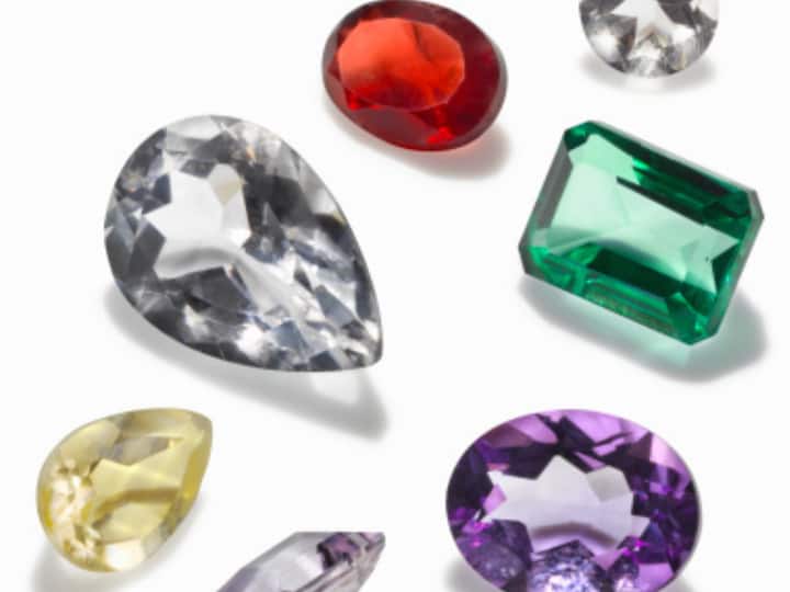 Know All About The June Birthstones The Radiant Pearl And The Enchanting Moonstone Know All About The June Birthstones- The Radiant Pearl And The Enchanting Moonstone