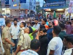 'आदिपुरुष' पर बस्तर में बवाल, सक्षम संस्था ने सिनेमा हॉल से उतारे पोस्टर, टॉकीज पर भारी संख्या में पुलिस बल तैनात