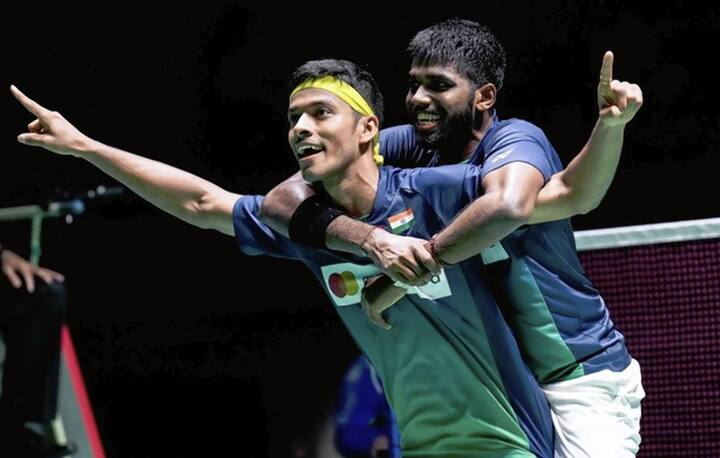 இந்நிலையில் நேற்று நடைப்பெற்ற ஆண்கள் இரட்டையர் பிரிவின் அரையிறுதி ஆட்டத்தில் சாத்விக் - சிராக் இணை தென் கொரியாவின் மின் ஹியுக் காங் - செயுங் ஜே சியோ ஜோடியுடன் மோதியது.