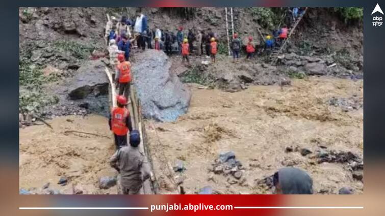 Indian Army Rescues 300 Tourists Stranded Rain-Induced Landslides In North Sikkim North Sikkim Landslides: ਭਾਰਤੀ ਫੌਜ ਨੇ ਉੱਤਰੀ ਸਿੱਕਮ ਵਿੱਚ ਮੀਂਹ ਕਾਰਨ ਜ਼ਮੀਨ ਖਿਸਕਣ ਕਾਰਨ ਫਸੇ 300 ਸੈਲਾਨੀਆਂ ਨੂੰ ਬਚਾਇਆ