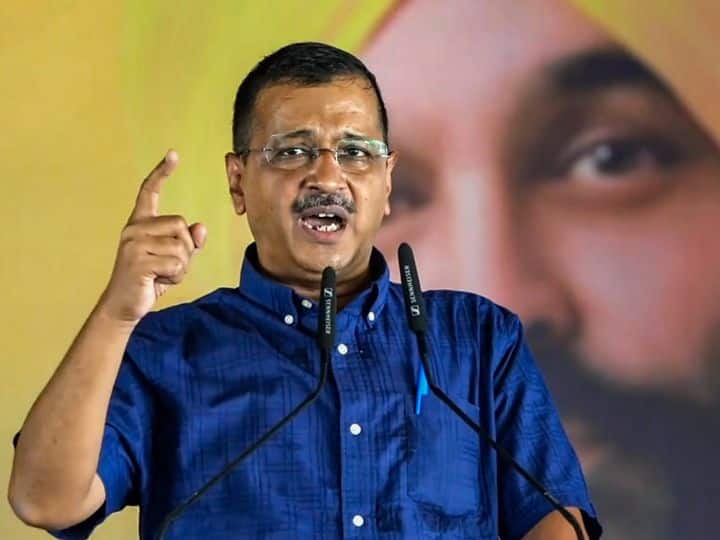 'Don't Vote For Those Who Are Illiterate, Have Fake Degrees': Kejriwal Targets BJP In Poll-Bound Rajasthan 'Don't Vote For Those Who Are Illiterate, Have Fake Degrees': Kejriwal Targets BJP In Poll-Bound Rajasthan