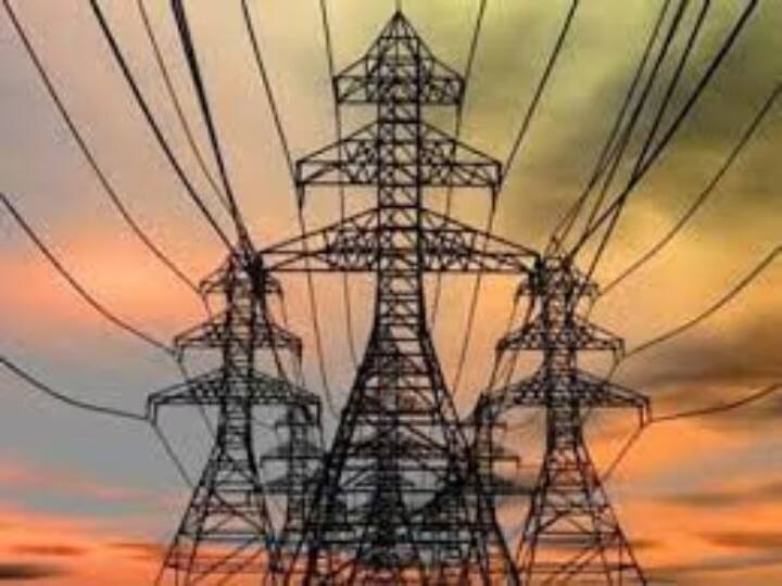 Bharatpur Electricity Services Limited Company arbitrarily charges fuel surcharge from consumers Rajasthan Govt Ann Rajasthan: CM गहलोत कर रहे फ्री बिजली का एलान लेकिन भरतपुर लोग परेशान, प्राइवेट कंपनी ने मचा रखी है लूट
