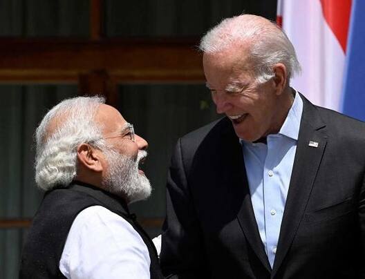 India-US : Good News for Green Card Seekers, US gave a Big Gift Before PM Modis Visit India-US : PM મોદીની યાત્રા પહેલા જ અમેરિકાની ભારતીઓને ગ્રીન કાર્ડની ભેટ