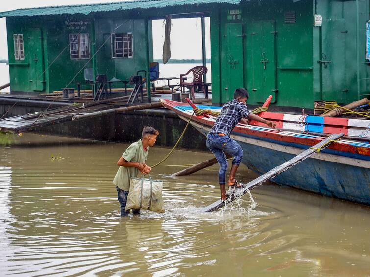 Assam Floods Water Level In Brahmaputra Crosses Danger Mark Assam SDMA CEO Assam Govt Preparation Assam Sees First Wave Of Flooding As Water Levels In Brahmaputra, Other Rivers Cross Danger Mark