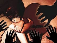 వైసీపీ ఎంపీటీసీపై అత్యాచారయత్నం ఆరోపణలు, కేసు నమోదు చేసిన పోలీసులు