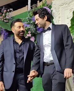 बेटे Karan Deol की शादी करके सातवें आसमान पर हैं Sunny Deol, रिसेप्शन में अपने हाथों से बांटी मिठाई