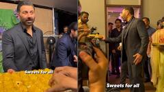 Karan Deol Wedding Reception: ਕਰਨ ਦਿਓਲ ਦੀ ਰਿਸੈਪਸ਼ਨ ਪਾਰਟੀ 'ਤੇ ਖੁਸ਼ੀ ਨਾਲ ਗਦਗਦ ਹੋਏ ਸੰਨੀ ਦਿਓਲ, ਪਾਪਰਾਜ਼ੀ ਨੂੰ ਵੰਡੀ ਮਠਿਆਈ