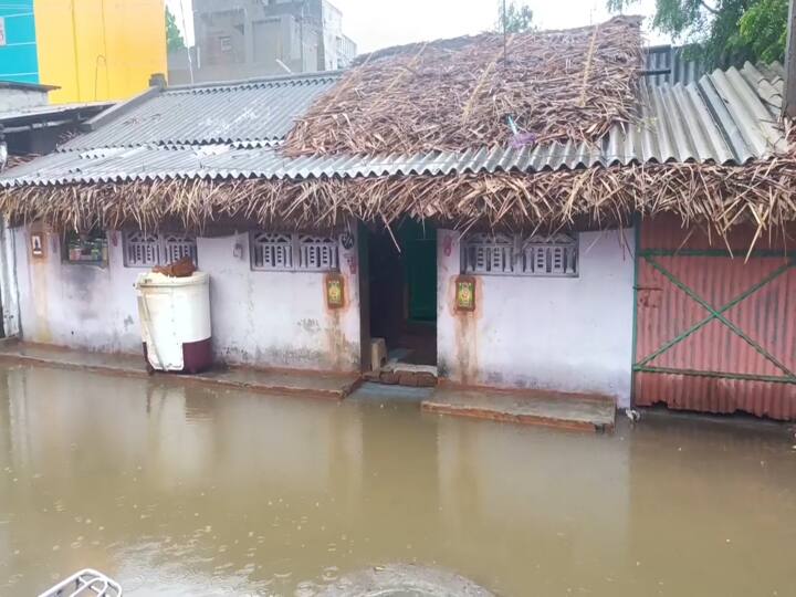 Kanchipuram public suffering due to the accumulation of rainwater on the main roads and low-lying residential areas TNN Rain: அம்மாடி.. விடாம அடிக்கும் மழை..காஞ்சிபுரத்தில் குடியிருப்பு பகுதியில் புகுந்த மழை நீரால் மக்கள் அவதி