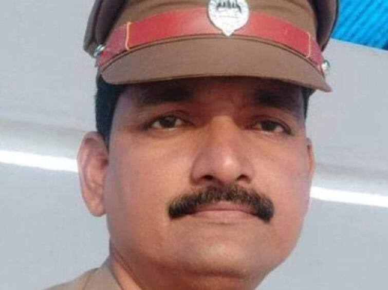 policeman who helped in time and saved the life of the driver; Accumulating praise போலீஸ் உங்கள் நண்பன்; தக்க சமயத்தில் பேருந்து ஓட்டுநரின் உயிரைக் காப்பாற்றிய ரியல் ஹீரோ - குவியும் பாராட்டு..!