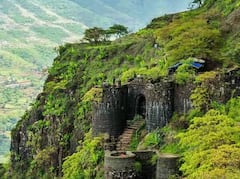 Tourist Place In Pune:  पावसाळ्यात भटकंतीला जाण्याचा विचार करताय? पुण्यातील या पर्यटनस्थळांना नक्की भेट द्या