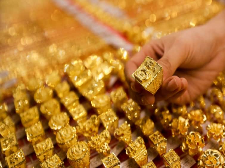 Latest Gold Silver Rate Today Chennai 19th June 2023 Know Updated Gold Price in Your City Coimbatore Trichy Vellore know full details Latest Gold Silver Rate 19th June 2023: தங்கம் விலையில் மாற்றமா...? இன்றைய நிலவரம் இதுதான்...!