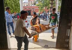 Heatwave in India: यूपी-बिहार में आसमान से बरस रही मौत, तीन राज्यों में 200 लोगों की गई जान