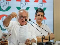 ‘ਗੀਤਾ ਪ੍ਰੈਸ ਨੂੰ ਐਵਾਰਡ ਦੇਣਾ ਗੋਡਸੇ ਨੂੰ ਐਵਾਰਡ ਦੇਣ ਵਰਗਾ’, ਜੈਰਾਮ ਰਮੇਸ਼ ਦੇ ਟਵੀਟ ਨਾਲ ਕਾਂਗਰਸ ਕਿਉਂ ਨਹੀਂ ਸਹਿਮਤ?