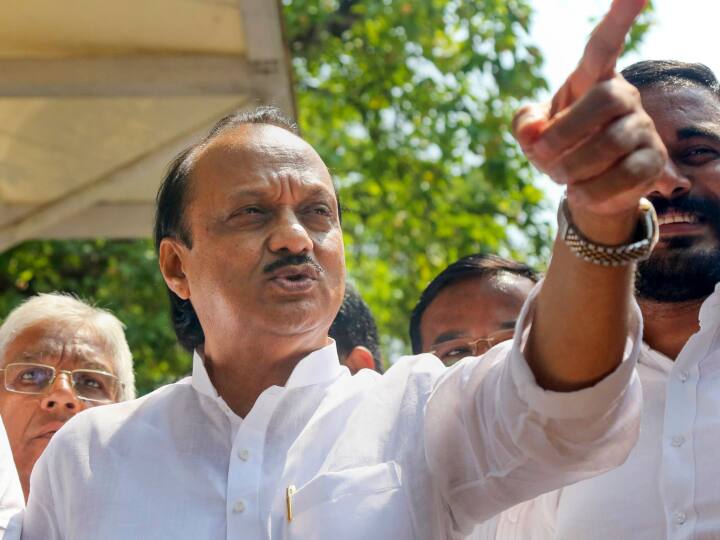NCP MLA Ajit Pawar Target Eknath Shinde Devendra Fadnavis Government hold bow and arrow Maharashtra: अपने इस खास अंदाज से फिर सुर्खियों में छाए अजित पवार, जानिए इस बार ऐसा क्या कर दिया?