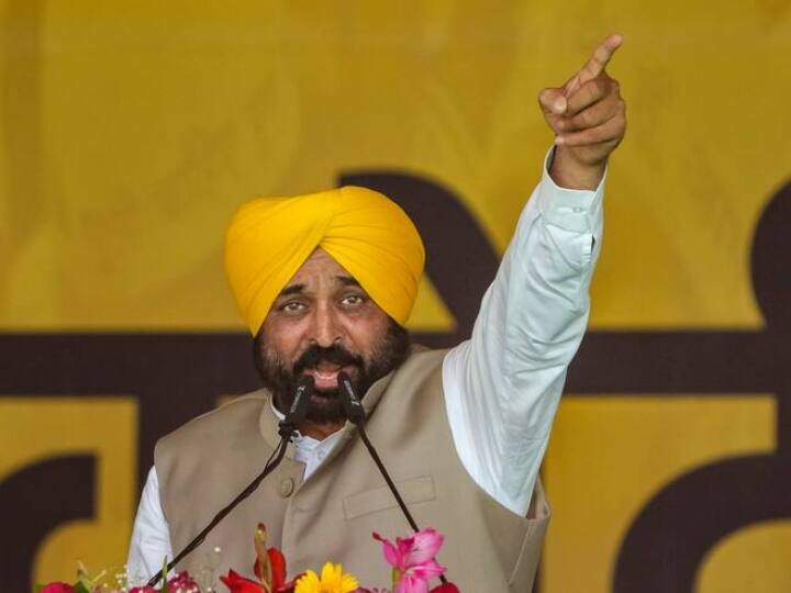 bhagwant mann Govt amended in Sikh Gurdwara Act for free gurbani telecast Shiromani Gurdwara Parbandhak Committee Punjab Politics: गुरबाणी का फ्री प्रसारण करने के लिए सिख गुरुद्वारा अधिनियम में संशोधन करेगी सरकार, SGPC ने दी  प्रतिक्रिया