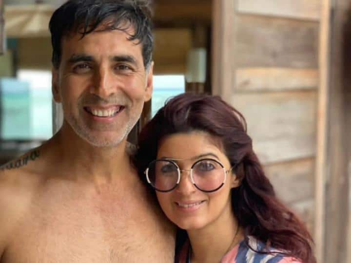 Twinkle Khanna ने खास अंदाज में अक्षय कुमार को विश किया फादर्स डे, एक्टर की शर्टलेस फोटो शेयर कर बताई शादी करने की वजह