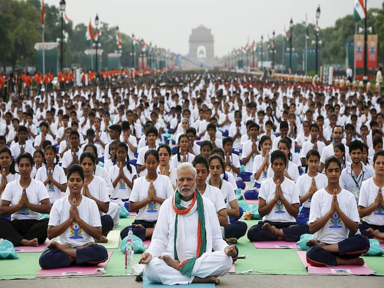 International Yoga Day Plan A Look At central government plan and Ministers Schedule International Yoga Day : கோலாகலமாக நடைபெற உள்ள சர்வதேச யோகா தினம்...மத்திய அரசின் பெரிய திட்டம் இதுதான்..!