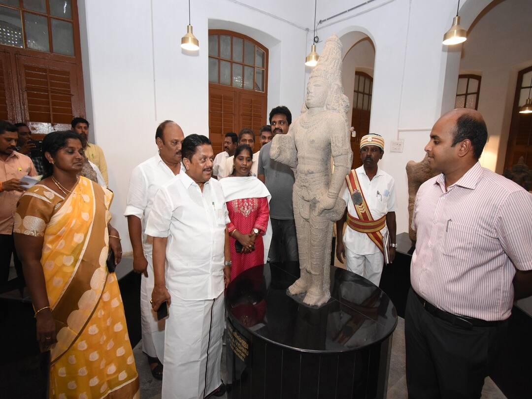 இந்தியாவிலேயே முதன்முறையாக தமிழர்களின் கலை, பண்பாடு தஞ்சாவூர் அருங்காட்சியகத்தில் காட்சிப்படுத்தப்பட்டுள்ளது - அமைச்சர் ராமச்சந்திரன் பெருமிதம் For the first time in India, the art and culture of Tamils has been exhibited at the Thanjavur Museum TNN இந்தியாவிலேயே முதன்முறையாக தமிழர்களின் கலை, பண்பாடு தஞ்சாவூர் அருங்காட்சியகத்தில் காட்சிப்படுத்தப்பட்டுள்ளது - அமைச்சர் ராமச்சந்திரன் பெருமிதம்