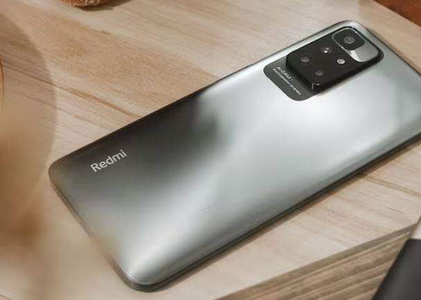 Xiaomi Redmi 10: ਇਸ ਸਮਾਰਟਫੋਨ 'ਚ 6.52 ਇੰਚ HD ਪਲੱਸ ਡਿਸਪਲੇ, 50MP ਦਾ ਪ੍ਰਾਇਮਰੀ ਕੈਮਰਾ ਅਤੇ 5000 mAh ਦੀ ਬੈਟਰੀ ਹੈ। ਇਸ ਸਮਾਰਟਫੋਨ 'ਚ MediaTek Helio G88 ਪ੍ਰੋਸੈਸਰ ਅਤੇ ਫਰੰਟ 'ਚ 13MP ਕੈਮਰਾ ਹੈ, ਫੋਨ ਦੀ ਕੀਮਤ 9,499 ਰੁਪਏ ਹੈ।