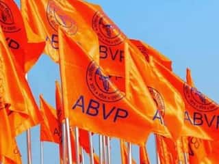 Karnataka ABVP Leader Arrested: ஆபாச பேச்சு... மாணவிகளின் அந்தரங்க வீடியோ: கைதான ஆர்.எஸ்.எஸ் மாணவரணித் தலைவரின் மறுபக்கம்!