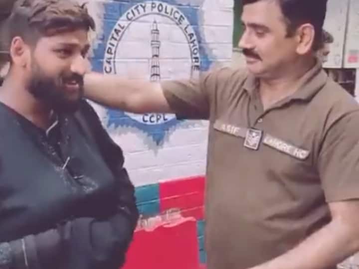 Pakistan viral video man caught in burqa from PTI Chief Imran khan house shared by Journalist Arzoo Kazmi Watch: इमरान खान के घर से बुर्क़ा में पुलिस ने पकड़ा तो निकला मर्द, इस पाकिस्तानी पत्रकार ने वीडियो किया शेयर