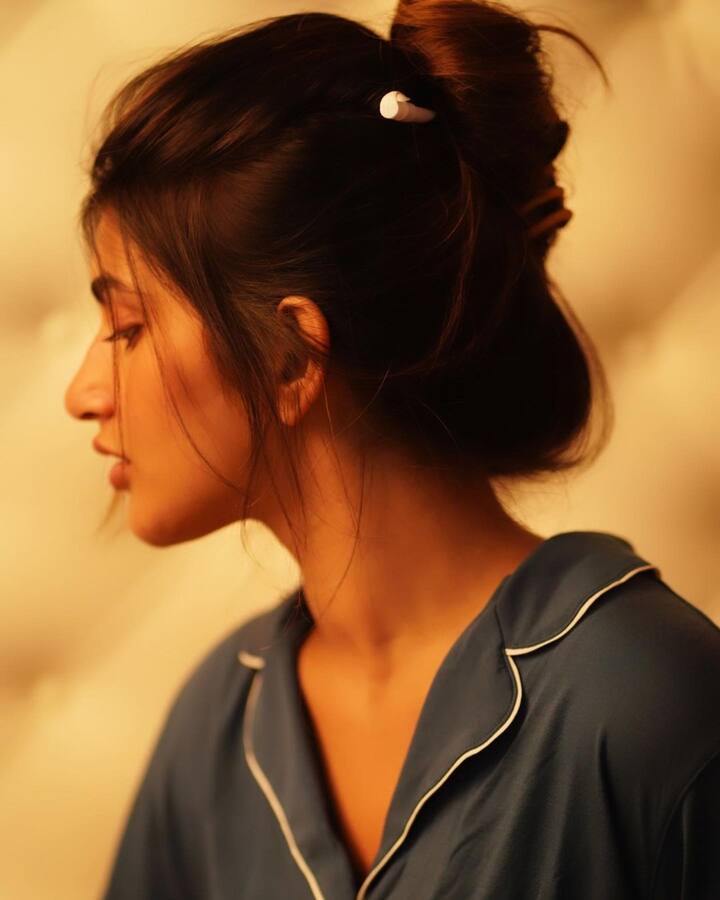 చేతిలో పది సినిమాలతో బిజీగా ఉంది శ్రీలీల.