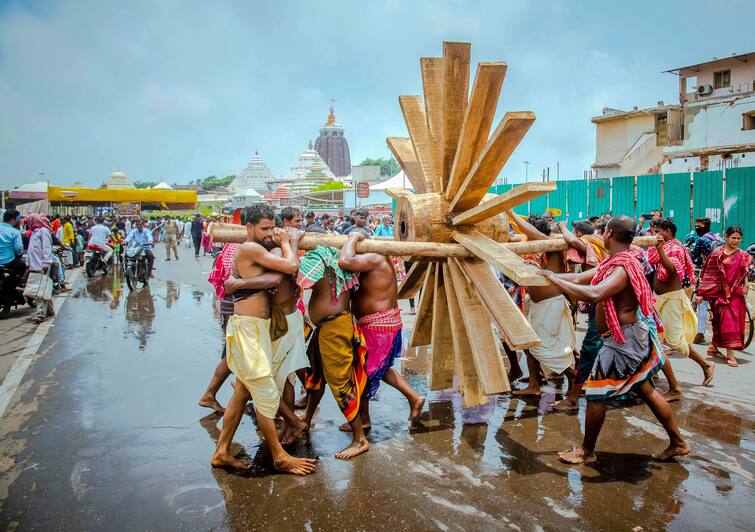 Jagannath Puri Rath Yatra 2023 maharashtra nagpur  connection celebrating Lord Krishna Balbhadra and Subhadra पुरीमध्ये जगन्नाथ यात्रेला आजपासून सुरुवात, रथ यात्रेचे आहे महाराष्ट्र कनेक्शन, जाणून घ्या सविस्तर