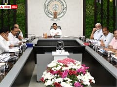 పోలవరం పనులకు నిధులు తెచ్చేందుకు కేంద్రానికి ప్రతిపాదనల్ని పంపాలి: అధికారులతో జగన్ సమీక్ష