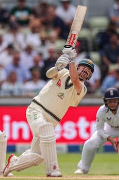 Aus Vs Eng: மூன்றாம் நாளில் 386 ரன்கள் அடித்து ஆட்டமிழந்தது ஆஸ்திரேலியா..