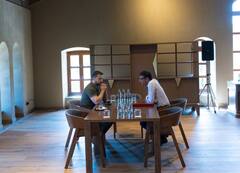 ऋषि सुनक ने वलोडिमिर जेलेंस्की को खिलाई अपनी मां के हाथों से बनाई गई बर्फी, वीडियो वायरल