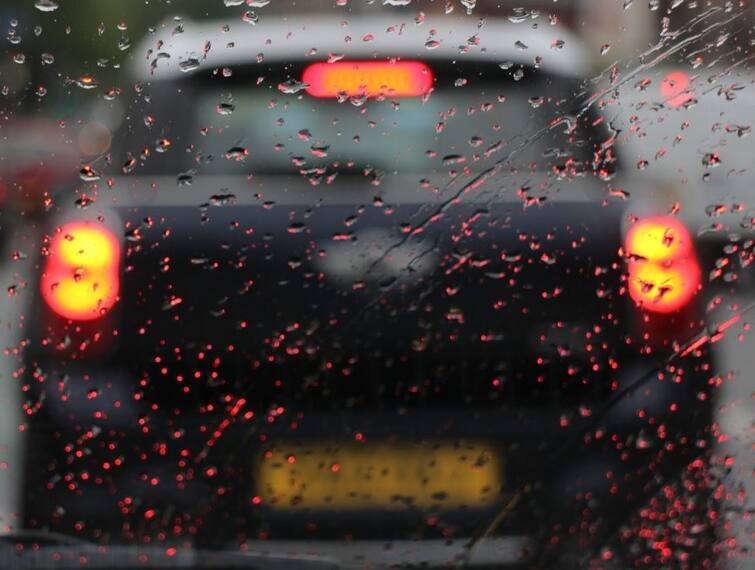 Car Tips: See Some Useful Car for Monsoon Session Car Tips: ચોમાસામાં રહો સાવધાન, આટલી વસ્તુઓ ચેક કર્યા બાદ જ ચલાવો કાર
