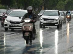 दिल्ली-एनसीआर में बारिश से लोगों को उमस से मिली राहत, मौसम हुआ सुहाना