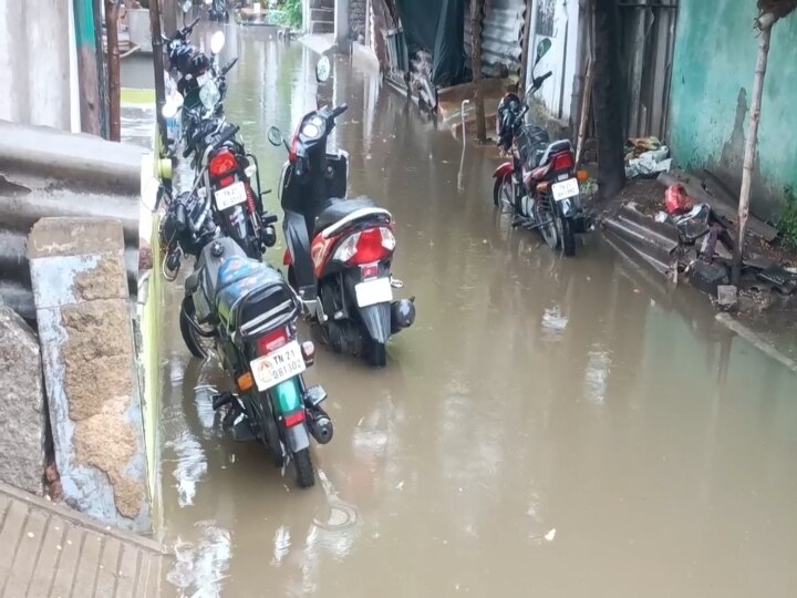 Rain: அம்மாடி.. விடாம அடிக்கும் மழை..காஞ்சிபுரத்தில் குடியிருப்பு பகுதியில் புகுந்த மழை நீரால் மக்கள் அவதி