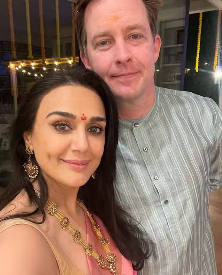 हिंदी सिनेमा को कई हिट फिल्में देने वाली प्रीति जिंटा इन दिनों ग्लैमर इंडस्ट्री से दूर अपने पति जीन गुडइनफ के साथ लॉस एंजलेस के एक आलीशान घर में रह रही हैं.