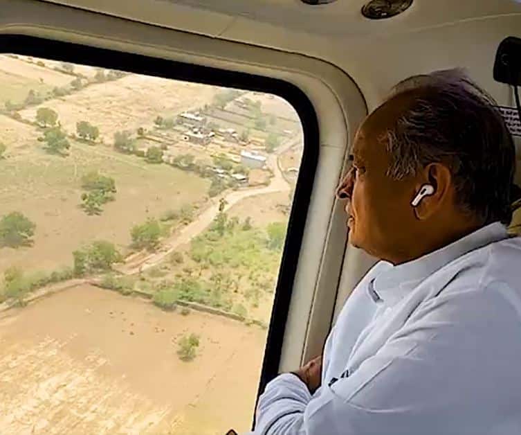 Cyclone Biporjoy: Situation worsens in Barmer-Jalore due to effect of Biporjoy, CM Gehlot conducts aerial survey
