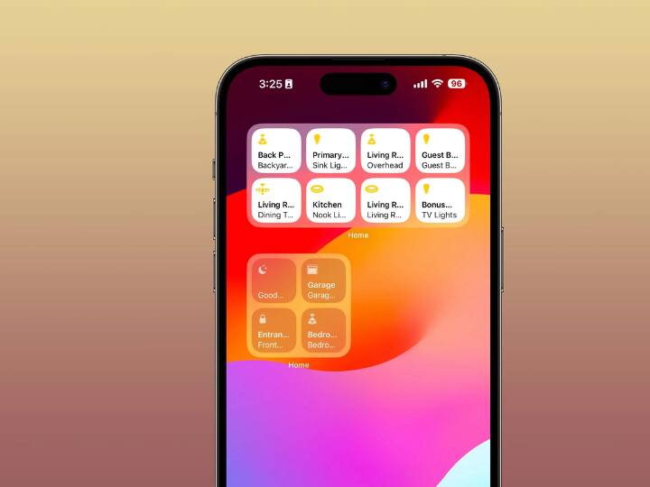 नए OS में कंपनी ने इंटरैक्टिव विगेट्स का ऑप्शन दिया है जो एंड्रॉइड में पहले से मौजूद है. इसकी मदद से यूजर्स संगीत, स्मार्ट उपकरणों को नियंत्रित और ऐप को खोले बिना उसकी विभिन्न सेवाओं तक पहुंच सकते हैं.