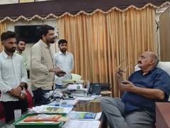 विश्वविद्यालय के डीन को धमका रहे छात्र नेता! लोग दे रहे शिष्य-गुरु के रिश्ते की दुहाई, वीडियो वायरल