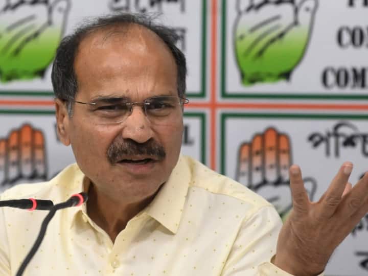 Bengal Panchayat Elections 2023 Adhir Ranjan Chowdhury Protest in Murshidabad Slams Mamata Banerjee TMC Bengal Panchayat Elections 2023: अधीर रंजन चौधरी मुर्शिबाद में धरने पर बैठे, TMC पर लगाए ये आरोप