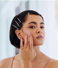 Beauty Tips : तुमच्या ब्युटी किटमध्ये या गोष्टी ठेवायला विसरू नका...