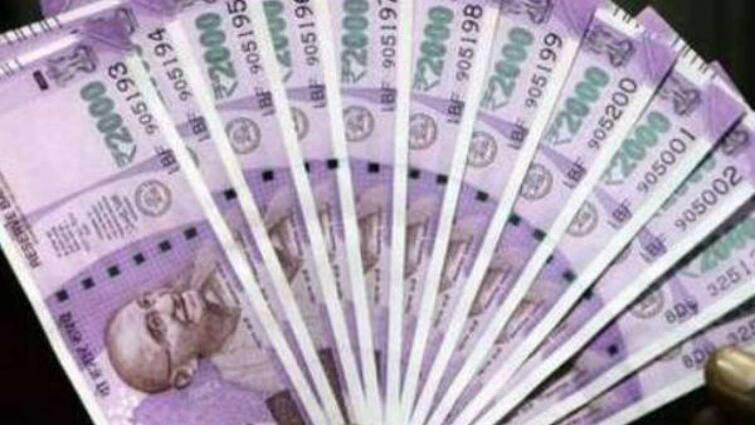 Gujarat: ED Seizes Rs 1.6 Crore In Rs 2,000 Notes From Hideouts Of Notorious Criminal Suresh Patel Gujarat: ED Seizes Rs 1.6 Crore In Rs 2,000 Notes From Hideouts Of Notorious Criminal Suresh Patel