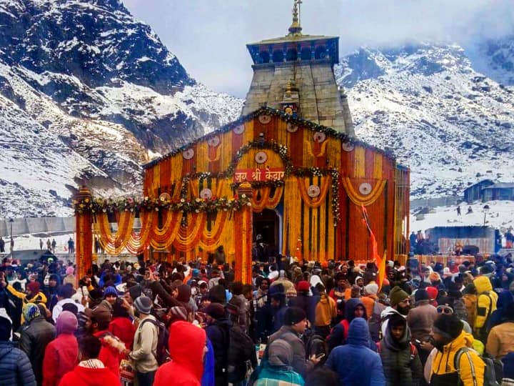 Kedarnath Dham yatra 2023 ten lakh devotees visited Kedarnath in 57 days ann | Kedarnath Dham: केदारनाथ धाम में उमड़ा भक्तों का सैलाब, 57 दिनों में इतने लाख श्रद्धालुओं ने किए बाबा के ...