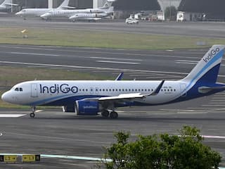 Indigo Flight: IndiGo Srinagar-Jammu flight enters Pakistan amid bad weather પાકિસ્તાનના એરસ્પેસમાં ઘૂસી શ્રીનગર જઇ રહેલી ઇન્ડિગોની ફ્લાઇટ, આ એરપોર્ટ પર કરાયું  લેન્ડિંગ