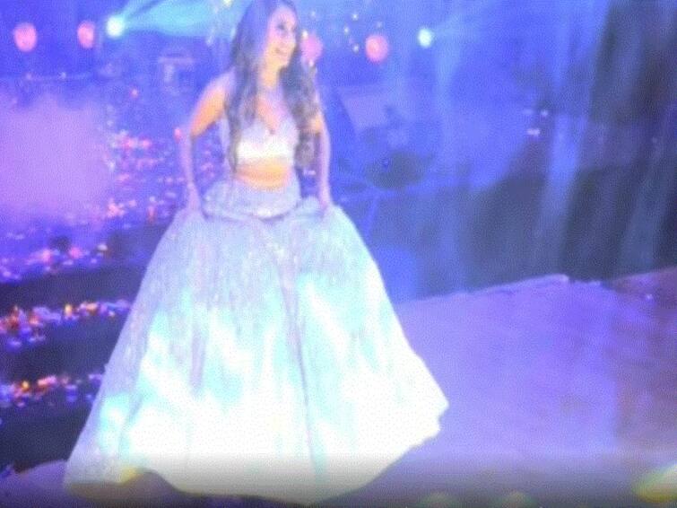 Bride Wows Guests By Dancing On Roller Skates In Lehenga WATCH Bride Wows Guests By Dancing On Roller Skates Wearing A Lehenga. WATCH