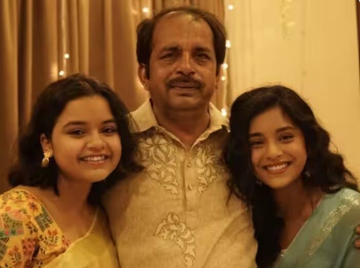 ਬਿੱਗ ਬੌਸ 16 ਫੇਮ ਅਤੇ ਫਿਰ ਸਟਾਰ ਪਲੱਸ ਦੇ ਸ਼ੋਅ ਇਮਲੀ ਨਾਲ ਘਰ-ਘਰ ਵਿੱਚ ਪਛਾਣ ਬਣਾ ਚੁੱਕੀ ਸੁੰਬਲ ਤੌਕੀਰ ਨੇ ਆਪਣੇ ਪਿਤਾ ਤੌਕੀਰ ਹਸਨ ਖਾਨ ਦਾ ਦੂਜੀ ਵਾਰ ਵਿਆਹ ਕਰਵਾ ਦਿੱਤਾ ਹੈ। ਸੁੰਬਲ ਨੇ ਆਪਣੇ ਇੰਸਟਾਗ੍ਰਾਮ 'ਤੇ ਆਪਣੇ ਪਿਤਾ ਦੇ ਵਿਆਹ ਦੀਆਂ ਕਈ ਤਸਵੀਰਾਂ ਸ਼ੇਅਰ ਕੀਤੀਆਂ ਹਨ।