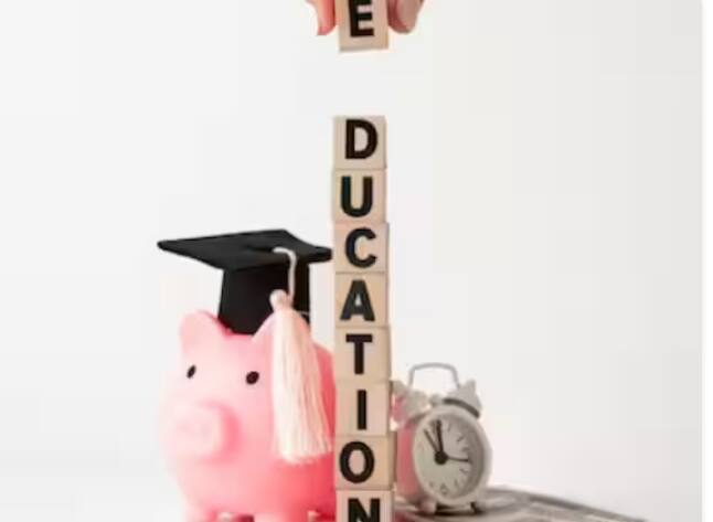 ਕਰਜ਼ੇ ਦੀ ਮੁੜ ਅਦਾਇਗੀ ਦੀ ਮਿਆਦ: ਕੁਝ ਬੈਂਕ ਤੁਹਾਨੂੰ ਐਜੂਕੇਸ਼ਨ ਲੋਨ 'ਤੇ ਵੱਧ ਤੋਂ ਵੱਧ ਕਰਜ਼ੇ ਦੀ ਮੁੜ ਅਦਾਇਗੀ ਦੀ ਮਿਆਦ ਦਿੰਦੇ ਹਨ। ਆਪਣੀ ਪੜ੍ਹਾਈ ਪੂਰੀ ਕਰਨ ਤੋਂ ਬਾਅਦ, ਤੁਹਾਡੇ ਕੋਲ ਕਰਜ਼ੇ ਦੀ ਅਦਾਇਗੀ ਕਰਨ ਤੋਂ ਪਹਿਲਾਂ ਕਾਫ਼ੀ ਸਮਾਂ ਹੈ।