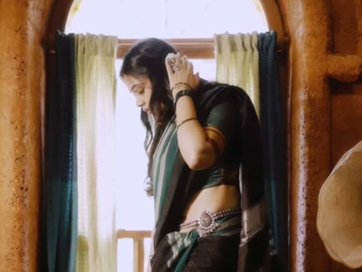 प्रार्थनाच्या या फोटोवर नेटकऱ्यांनी लाइक्स आणि कमेंट्सचा वर्षाव केला आहे.