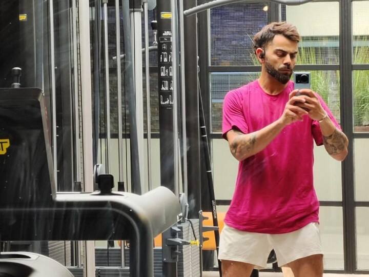 Virat Kohli workout in gym shared video photo fans trolled Look for excuses or look to get better Virat Kohli VIDEO: कोहली ने जिम में जमकर बहाया पसीना, वीडियो शेयर किया तो फैंस ने कर दिया ट्रोल