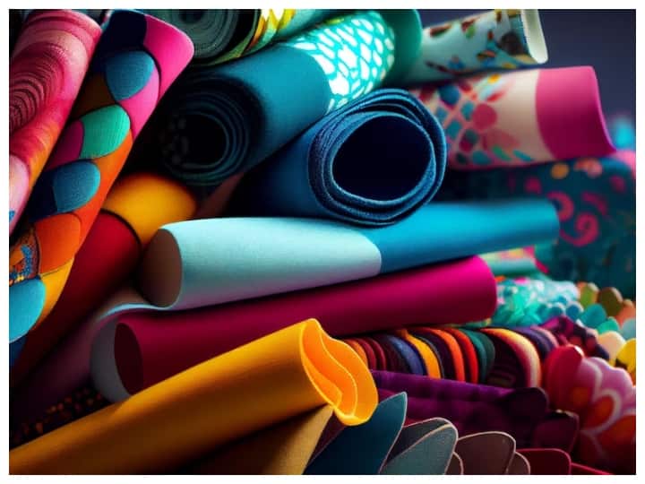 know how color is effecting our purchase decisions जीवन में रंगों का बहुत गहरा प्रभाव पड़ता है, जानिए कैसे कलर्स हमारे कपड़े खरीदने के फैसले को अफेक्ट करता है