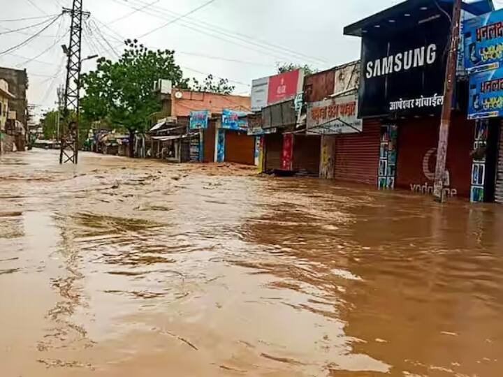 Cyclone Biparjoy Heavy rain in Rajasthan 7 killed 15000 people shifted CM Ashok Gehlot Rajasthan: राजस्थान में भारी बारिश ने मचाई तबाही, 7 की मौत, निचले इलाकों से 15,000 लोग शिफ्ट